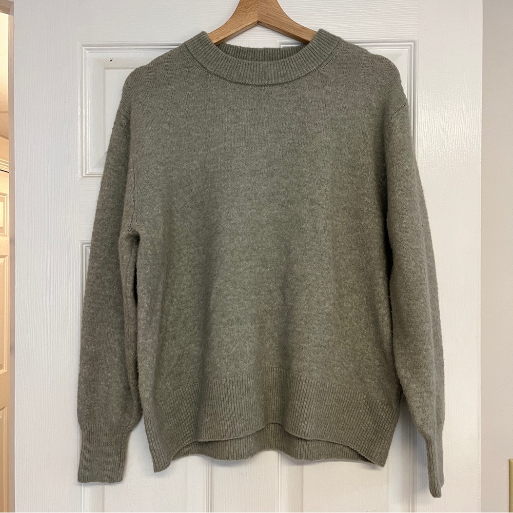 Sage H&M Sweater